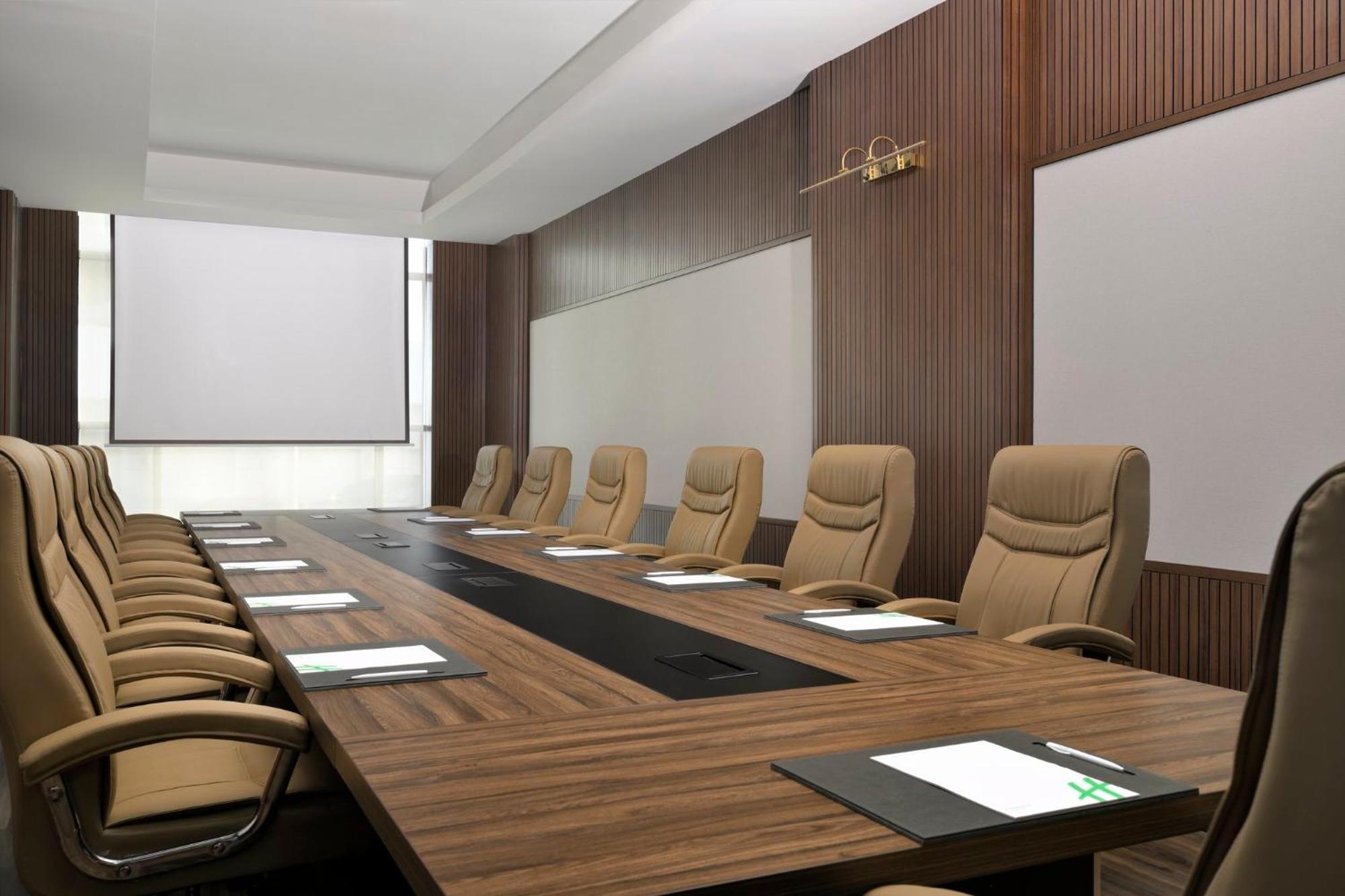 Holiday Inn Jeddah Corniche By Ihg Exterior photo